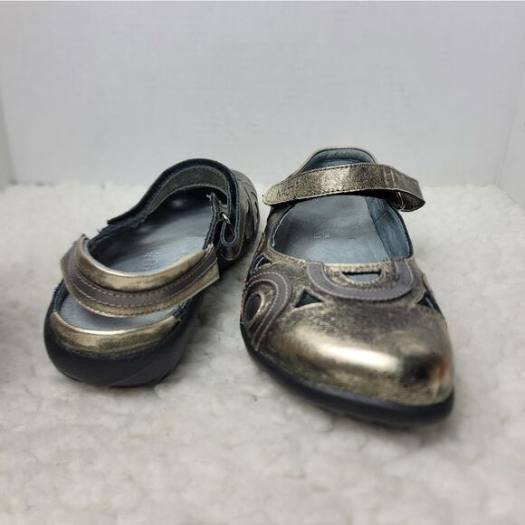 Naot Rongo Women’s Mary Jane Slingback Sandal Size 8.5 Gold Metallic Close Toe